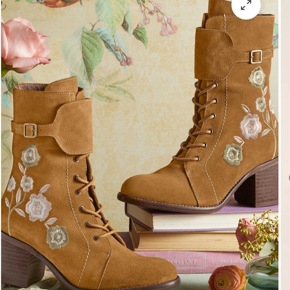 Sundance + Vera Cruz mid-calf suede boots. Lace-up & Embroidered 40 (9.5-10) NWT
